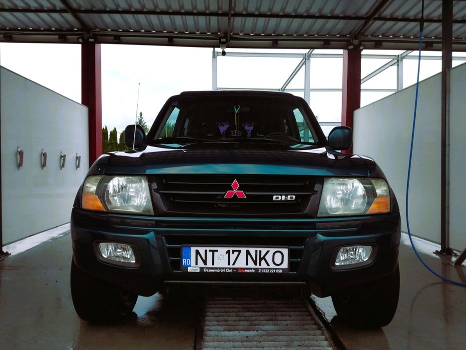 Mitsubishi Pajero Autoutilitara