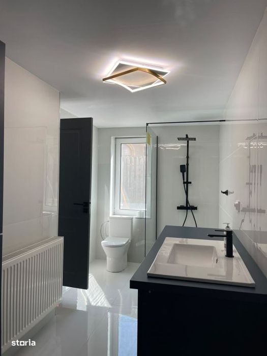 Apartament 3 camere, 100 mp, 2 parcare, zona Ultracentrala
