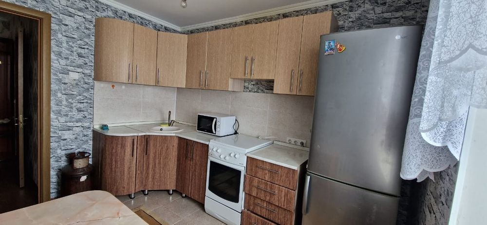 Сдам 2х комнат квартиру