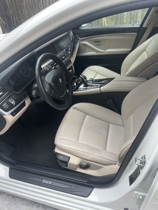 BMW Seria 5 F10 2012