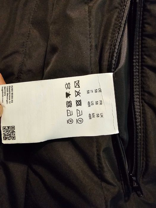 BOSS - Модерно вълнено палто