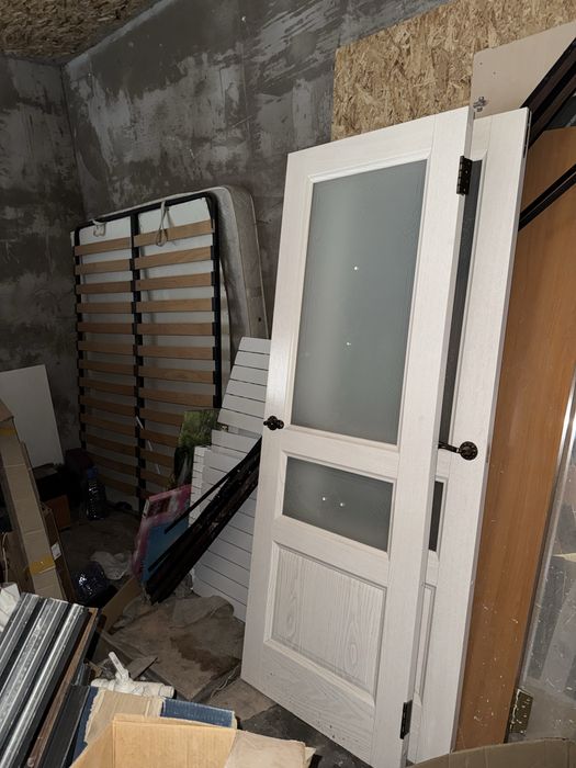 Продам две двери межкомнатные