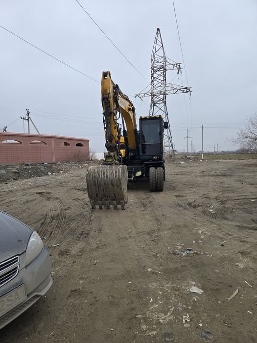 Hyundai 145 экскаватор сотилади