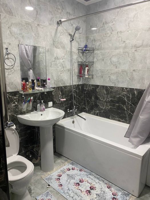 Продажа своя 4 ком квартира Дуплекс 151 кв мс ремонтом мебелью техника