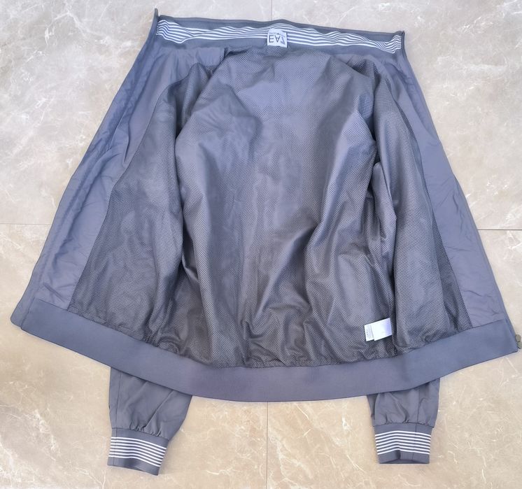 EA7 Emporio Armani  XL яке