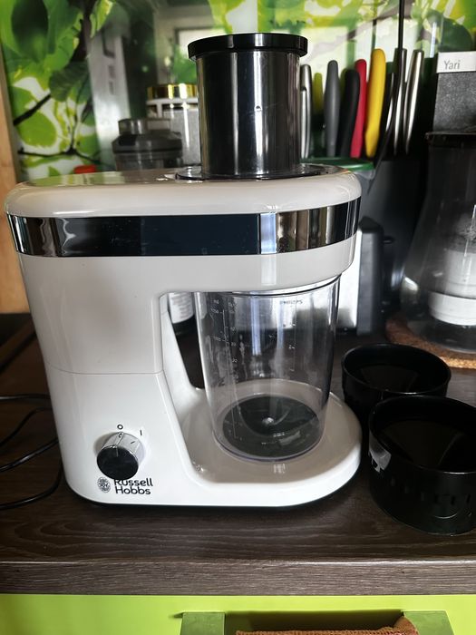 Зеленчукорезачка Russell Hobbs Ultimate Spiralizer 23810-56, Спирална, 300 W, 1.3 л