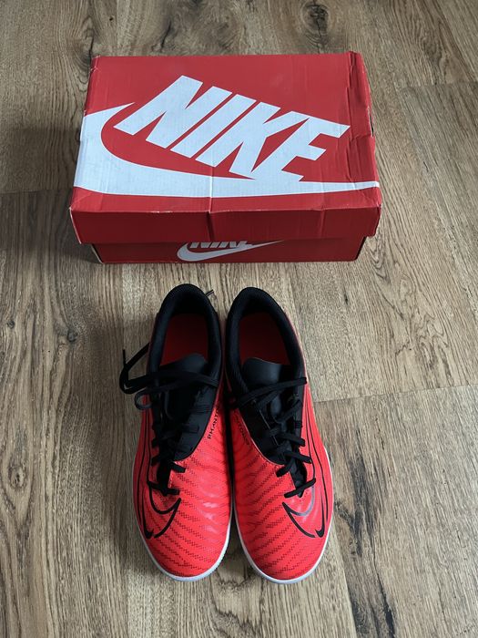 ghete fotbal nike phantom