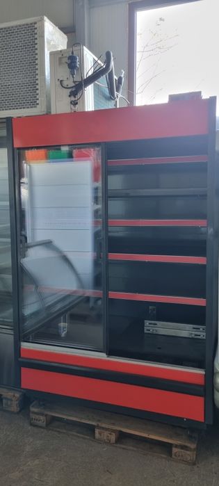 Хладилна витрина