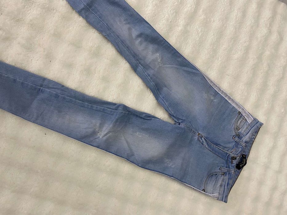 Дамски дънки с висока талия