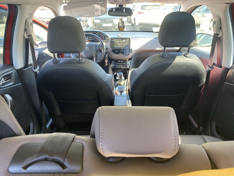 Peugeot model 2008