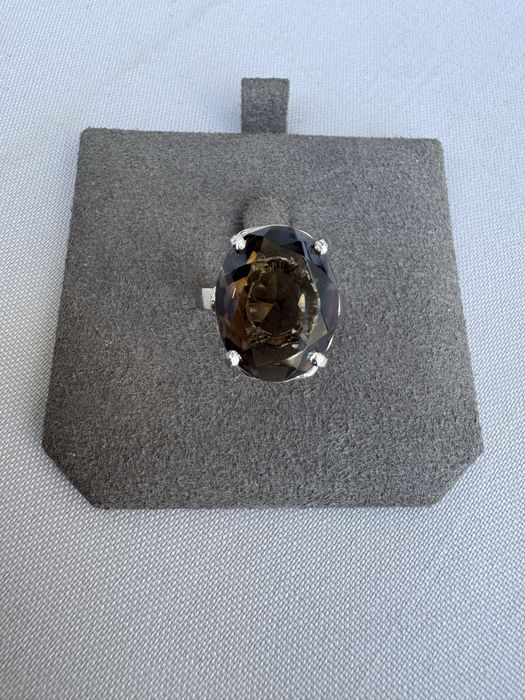 Inel din argint placat cu aur si cuart fumuriu