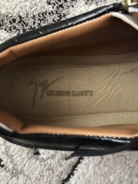 Adidasi zanotti marimea 43