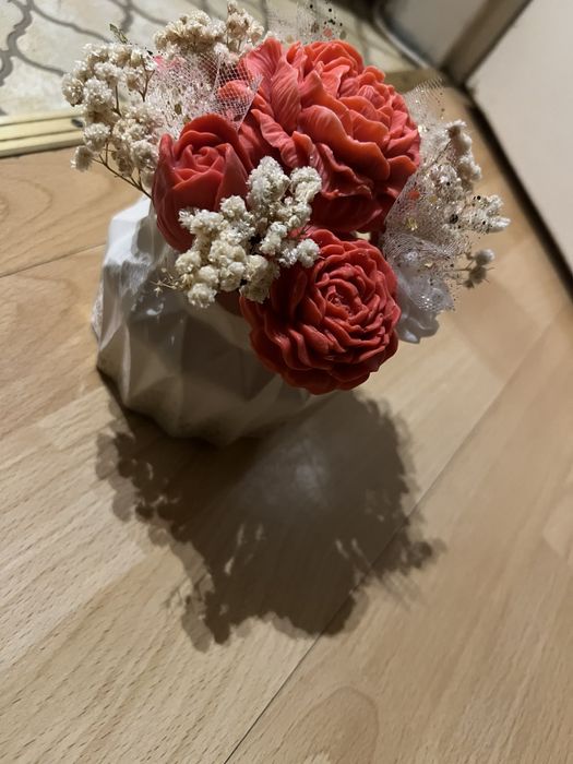 Flori din sapun parfumant si ceara de soia parfumanta