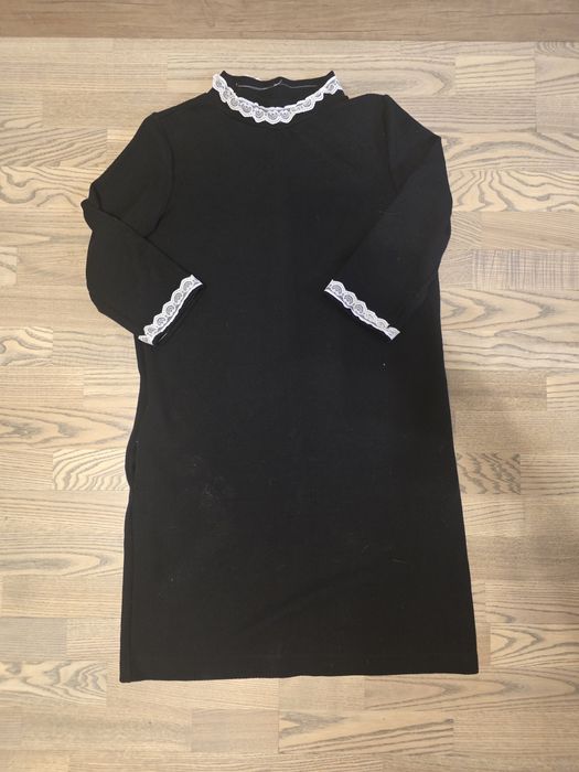 Продам школьное платье