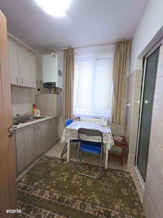 2 camere, decomandat, etaj 2, str. Smirodava, pe mijloc