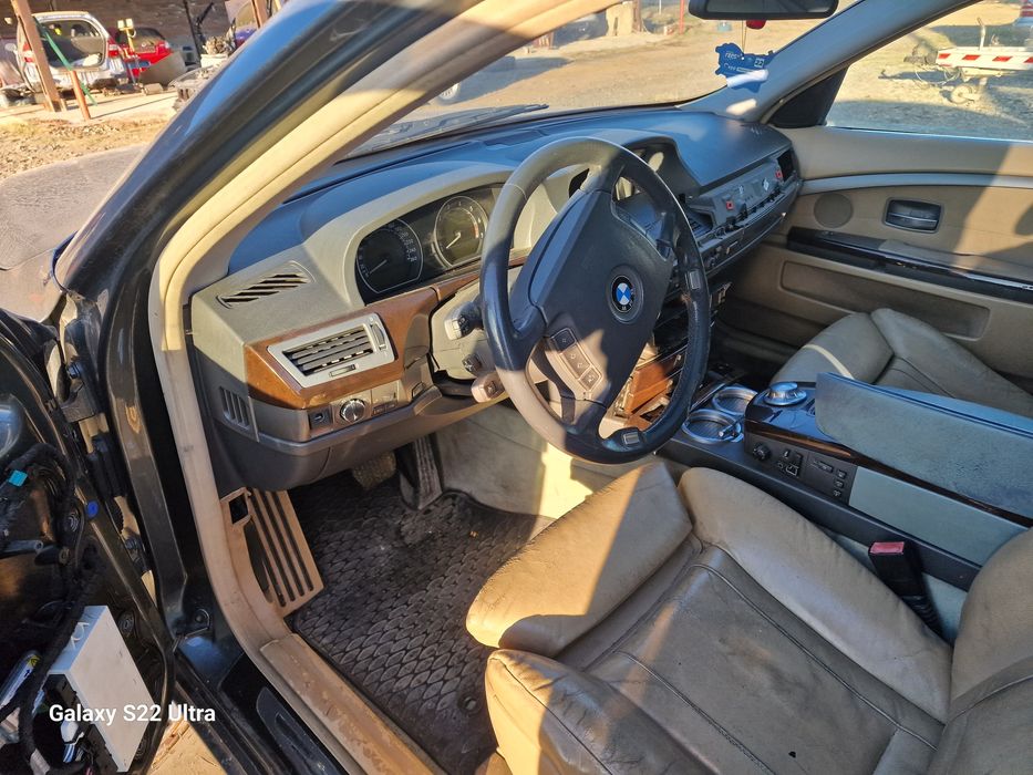 BMW 7 2004г. и BMW 5 2000г. на части