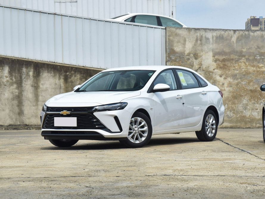 Запчасти для Chevrolet Monza двери капот бампер фара