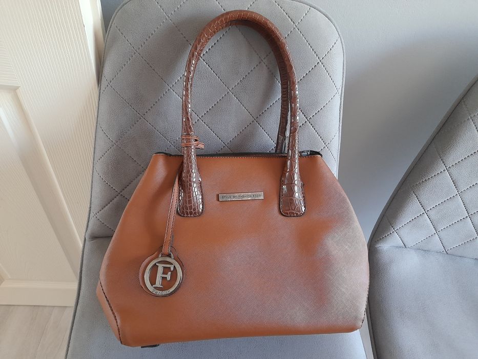 Дамски чанти,нови и в отлично състояние