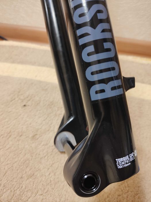 Вилка RockShox Judy