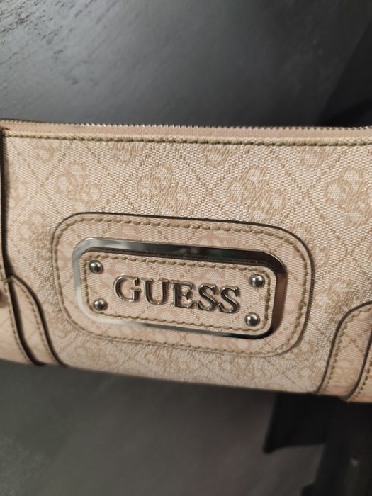 Малка чанта Guess