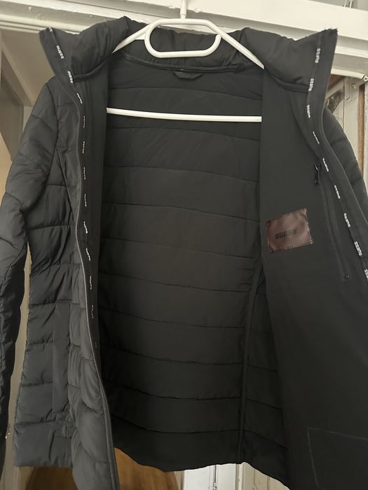 Ново зимно яке Guess