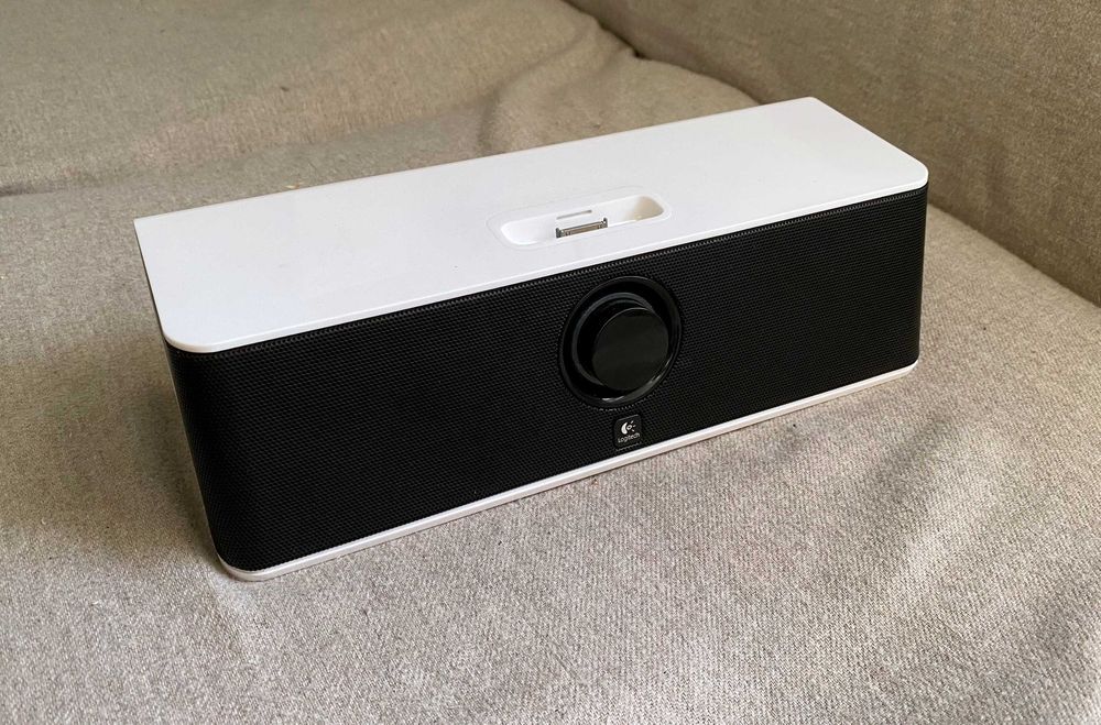 Boxa stereo Logitech Audiostation Express telecomanda aux dok Iphone
