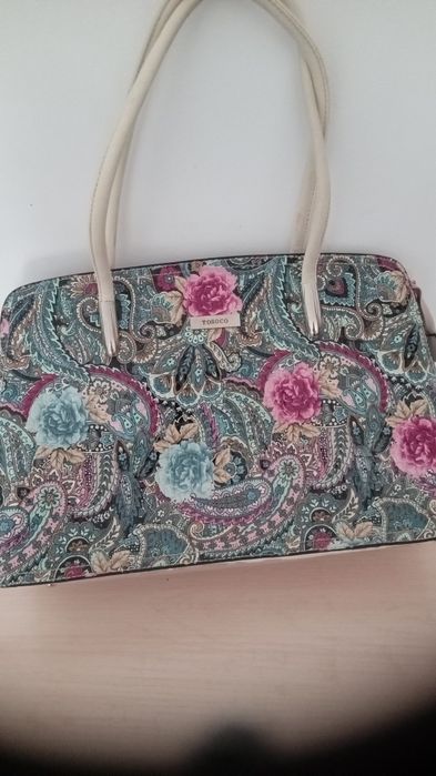 Срочно продам не дорого сумочки