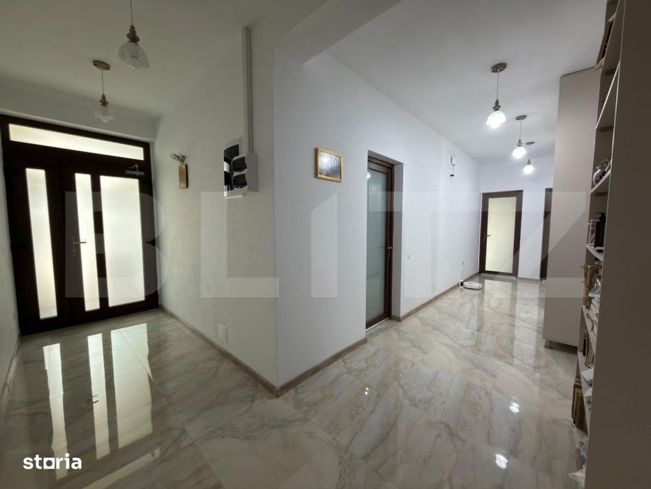 Casa 4 dormitoare, 204 mp, teren 1000 mp, zona Carcea
