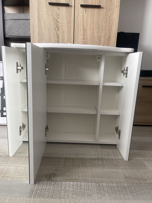 Dulap baie cu oglinda, Bahamas, cu iluminare, 3 usi, alb, 67 x 62 x 27 cm