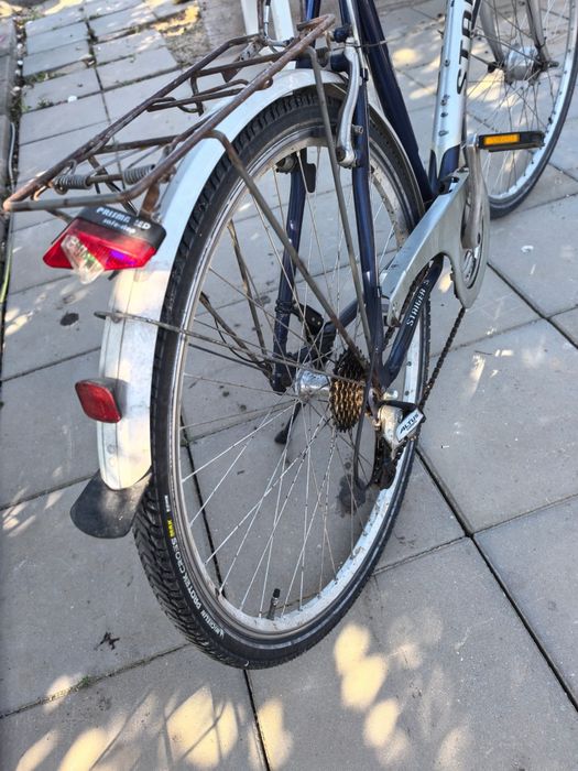 Bicicletă Trekking Hercules Nepal, cadru Aluminiu, roți 28", echipare Shimano