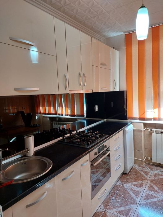 Închiriez apartament 2 camere Oradea