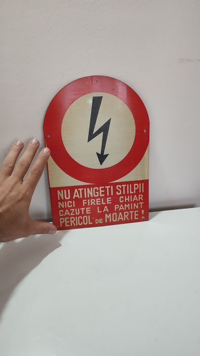 Panou industrial de avertizare