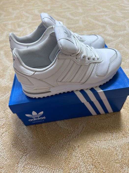 Кроссовки ADIDAS