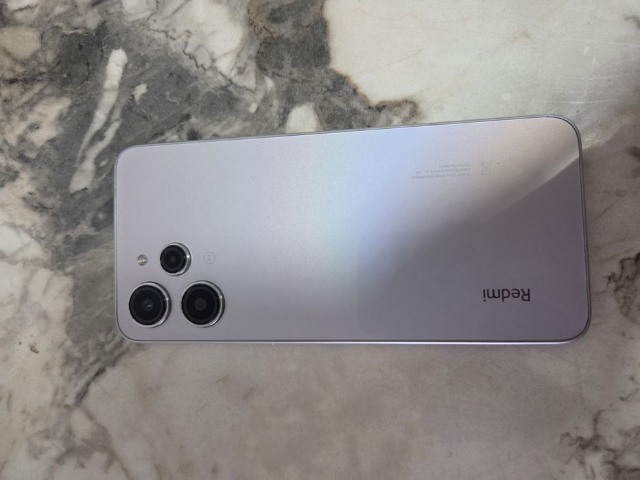 Redmi 12 срочно продаю