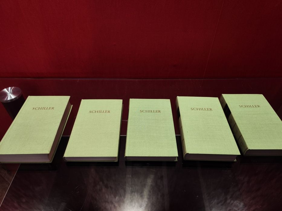 Колекции от книги