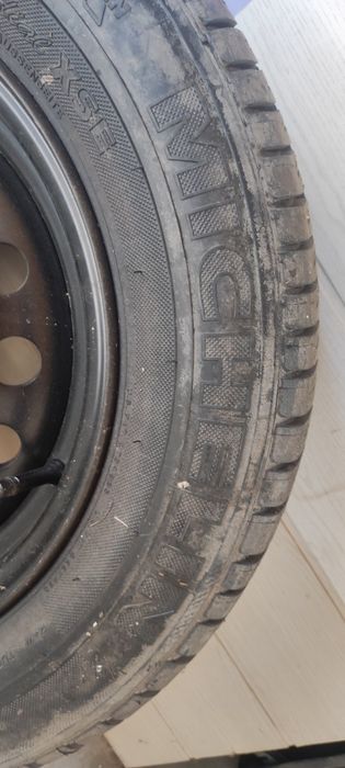 Продавам резервна гума за Ситроен ц5