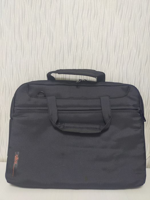 Продам сумку для ноутбука