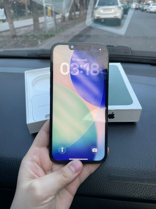 iPhone 13 128GB Green