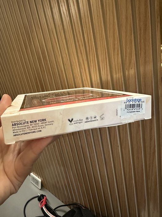 Amerikadan keltirilgan Ayollar lab boʻyogʻi. Помада