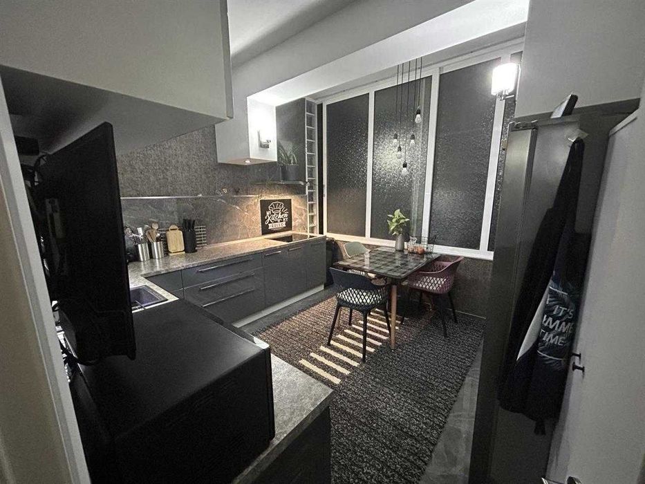 Дава се под наем Многостаен апартамент в Пловдив, Христо Смирненски - 118 кв.м за 418.2 € - Снимка #8