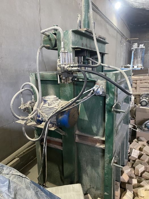 Продам пресс для макулатуры