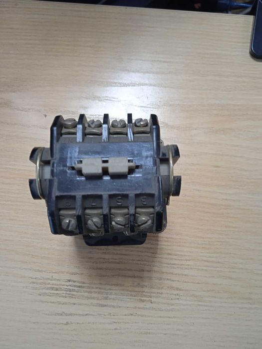 Магнитный пускатель