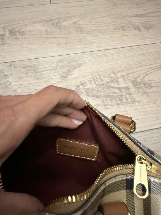 Geanta burberry