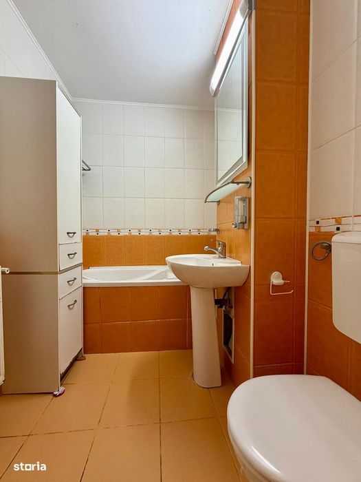 Apartament 3 camere 2 bai vedere la mare termen lung Zona Faleza Nord