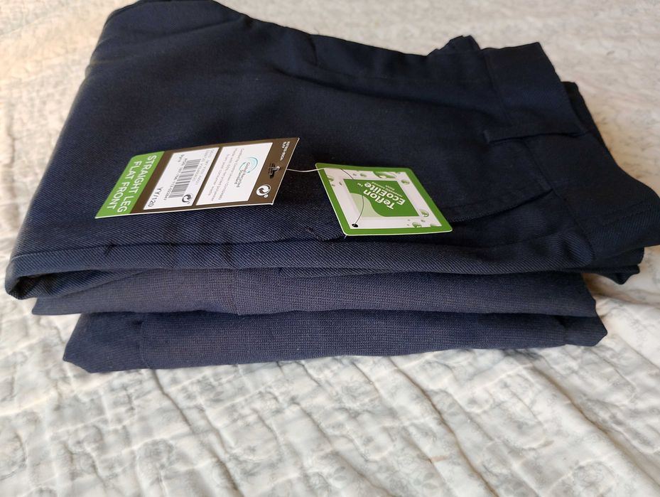 Униформени панталони 134-140