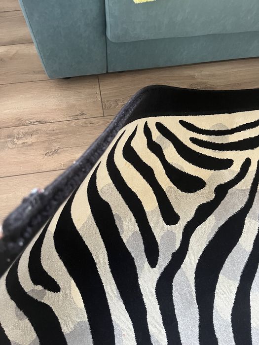 Очень стильный ковер хорошего качества