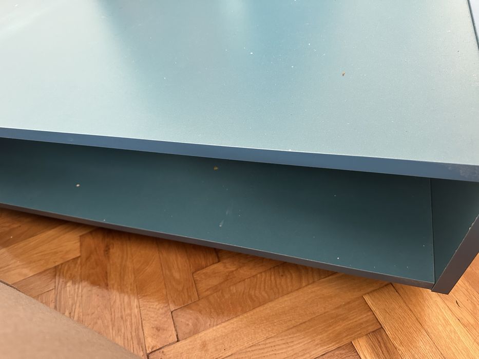 Masa living aproape noua