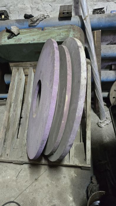 Продам шлифовальный станок 3А423