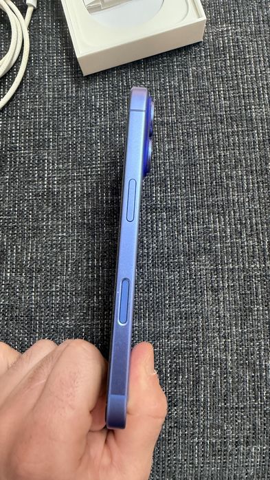 Iphone 16 128 GB Blue