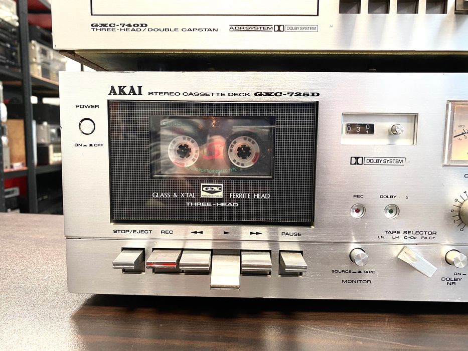 Лот Триглави Декове AKAI